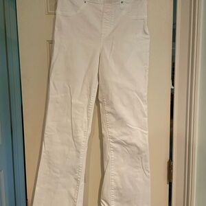 20% off today! Or make an offer!

SPANX White Cropped Jeans
